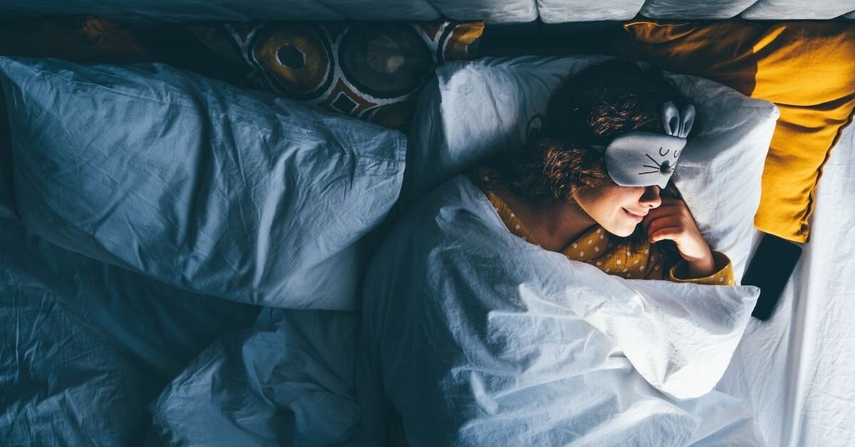 Perfect-Sleep-Environment-in-Your-Room-Thefabweb.com